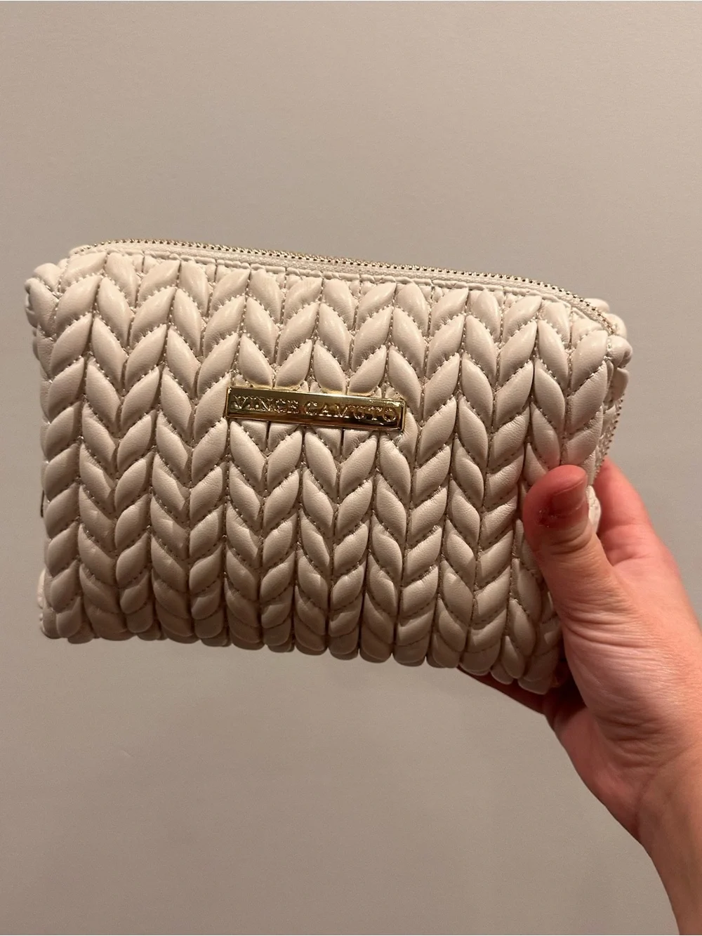 Vince Camuto Cream Quilted Woven Cosmetic Makeup Bag Gold Zip Luxe Travel Pouch